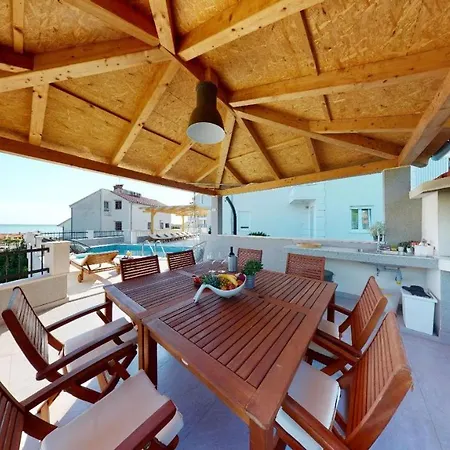Apartment Nono Penthouse Podstrana