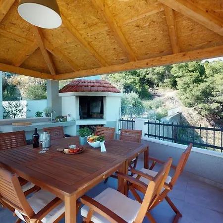Nono Penthouse Podstrana