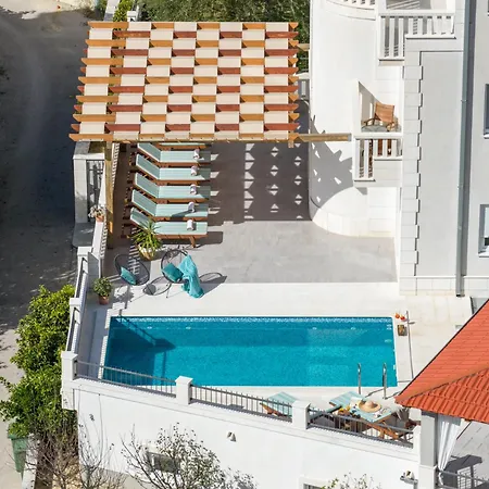 Nono Penthouse Podstrana