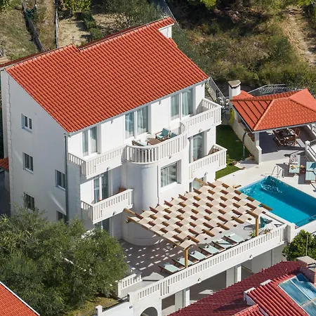 Nono Penthouse *